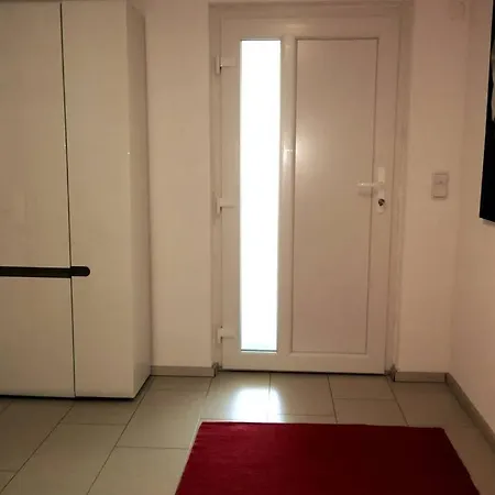 Mit Sauna Und Schoenem Garten * ロットヴァイル