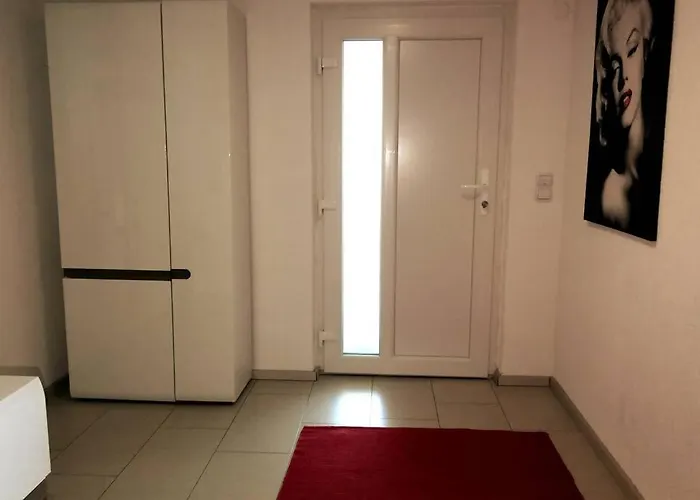 Mit Sauna Und Schoenem Garten * Rottweil