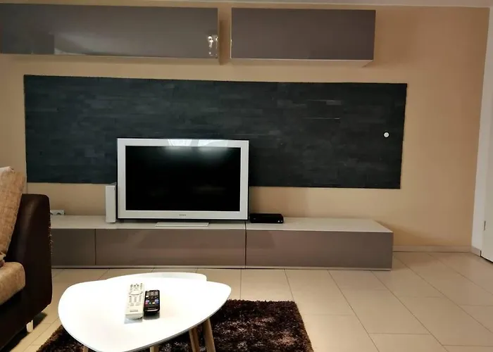 Appartement Mit Sauna Und Schoenem Garten *