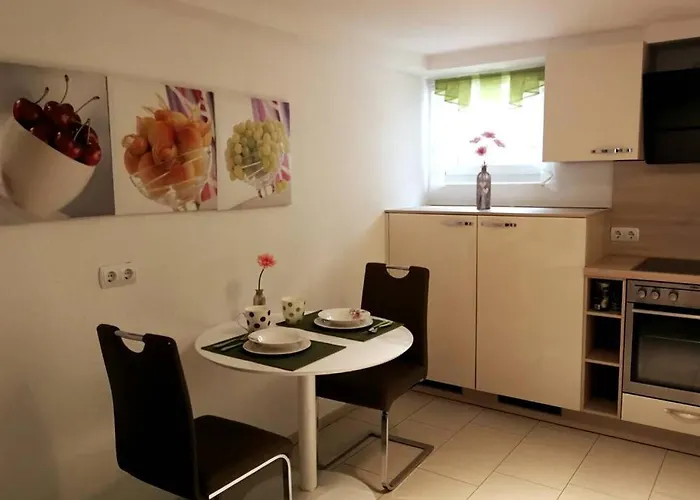 Appartement Mit Sauna Und Schoenem Garten *